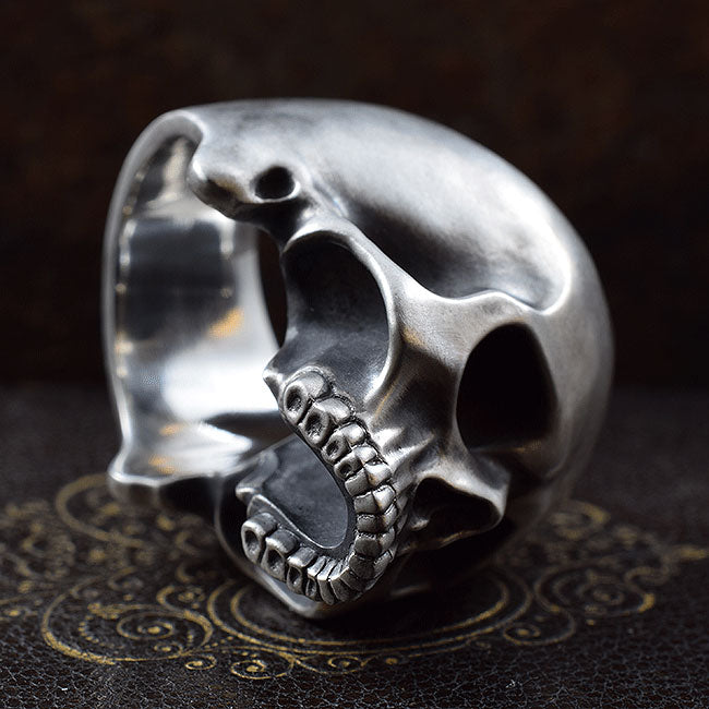 REQUIEM SPOOKY SKULL RING SR-R029