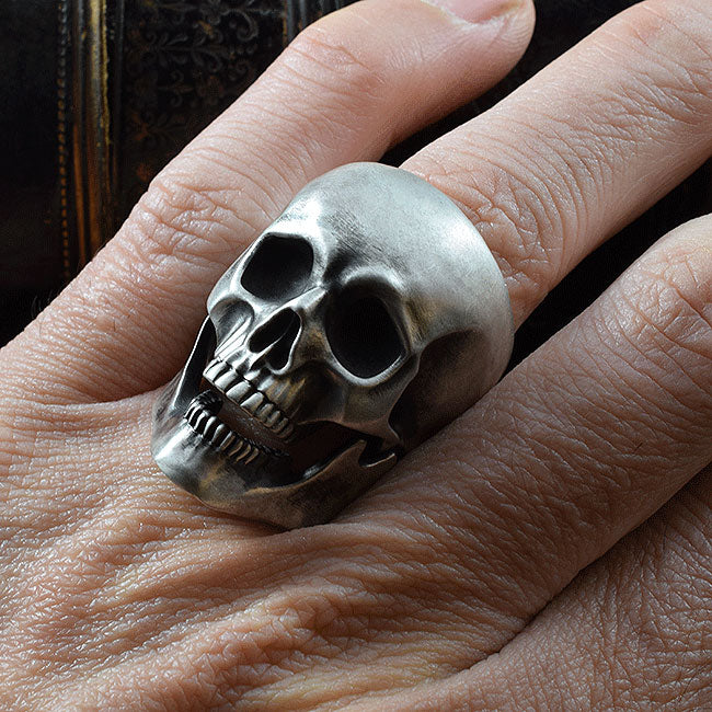 REQUIEM OMINOUS SKULL RING SR-R026