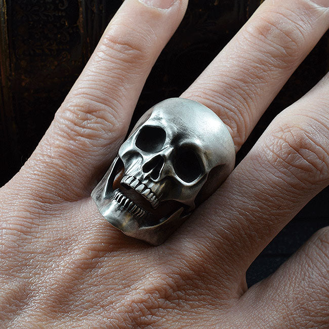 REQUIEM OMINOUS SKULL RING SR-R026