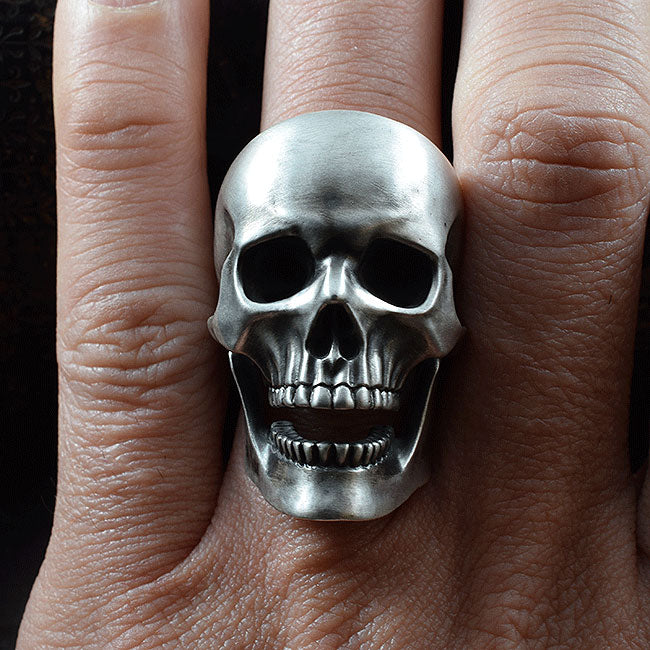 REQUIEM BURIAL SKULL RING SR-R027