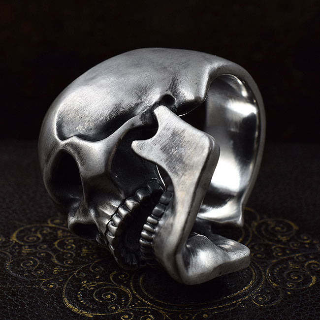 REQUIEM OMINOUS SKULL RING SR-R026