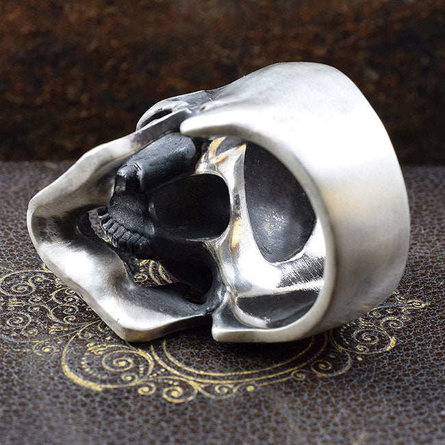 REQUIEM OMINOUS SKULL RING SR-R026