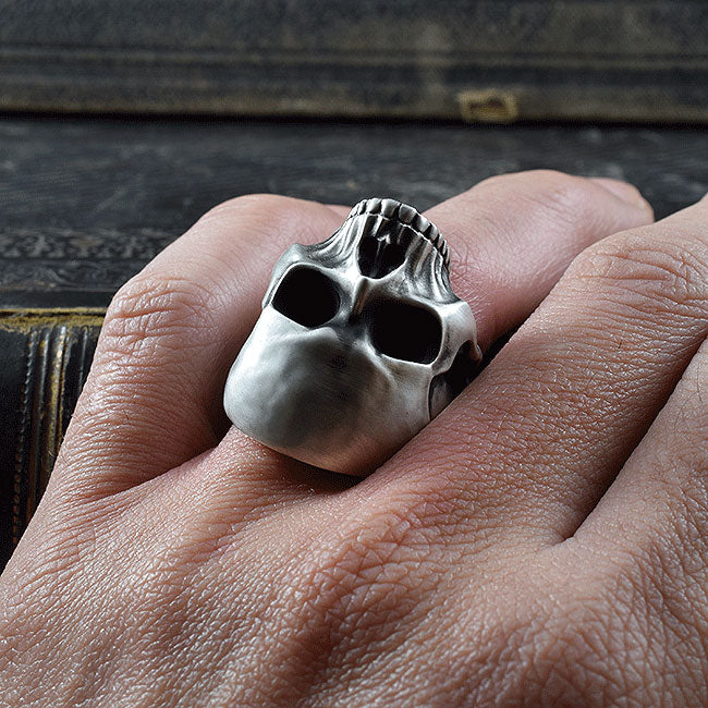 REQUIEM REVENANT SKULL RING SR-R028