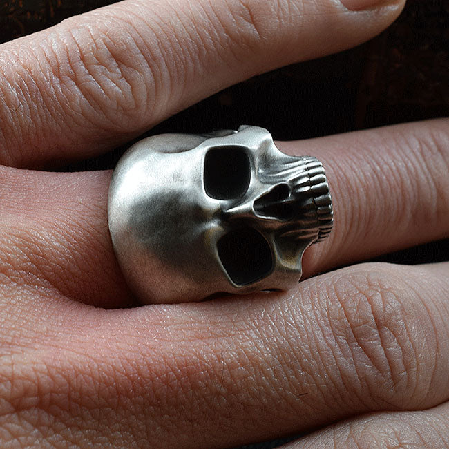 REQUIEM SPOOKY SKULL RING SR-R029