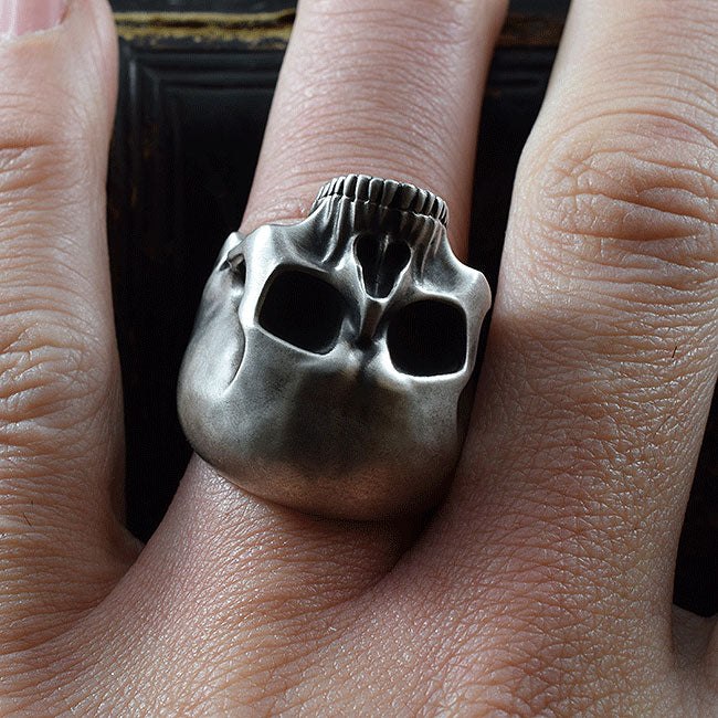 REQUIEM SPOOKY SKULL RING SR-R029
