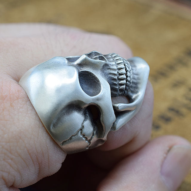 GUTTURAL SKULL RING SR-R006