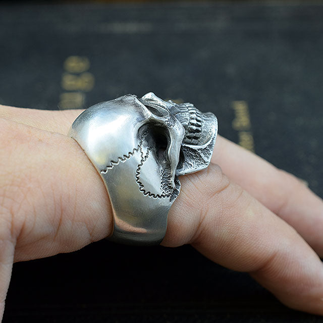 INCARNATE SKULL RING SR-010