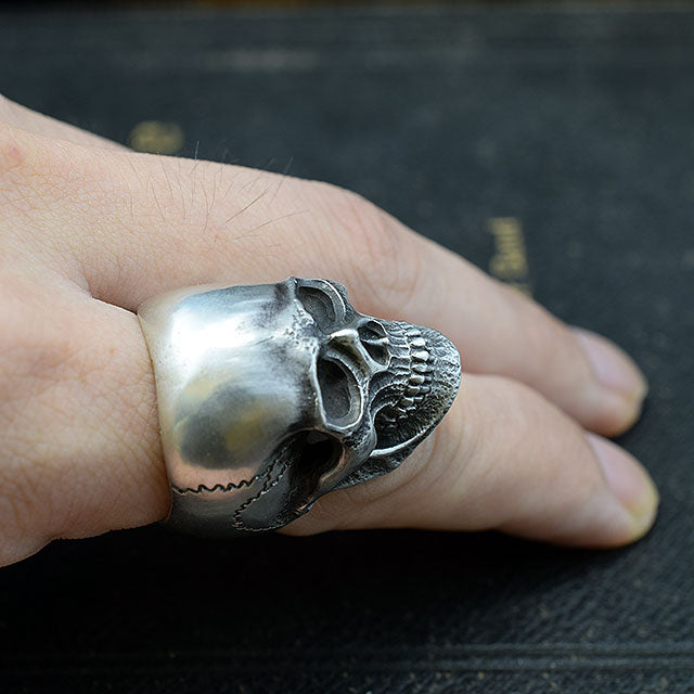 INCARNATE SKULL RING SR-010