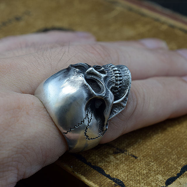 INCARNATE SKULL RING SR-010