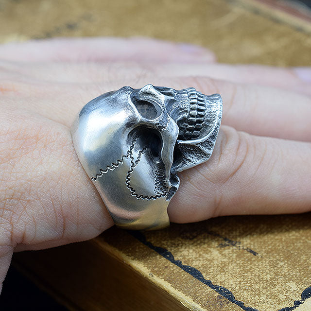 INCARNATE SKULL RING SR-010