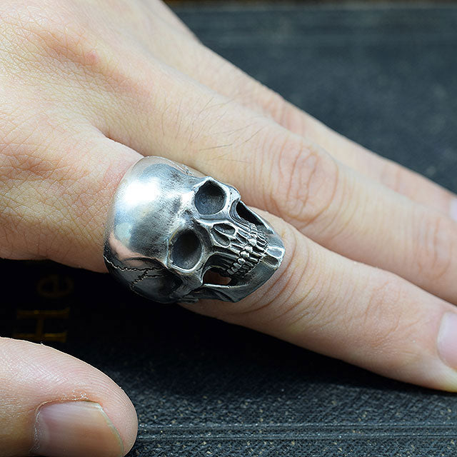 SCORN SKULL RING SR-011