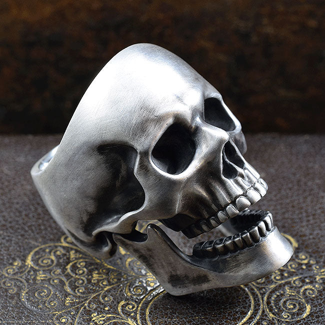 REQUIEM BURIAL SKULL RING SR-R027