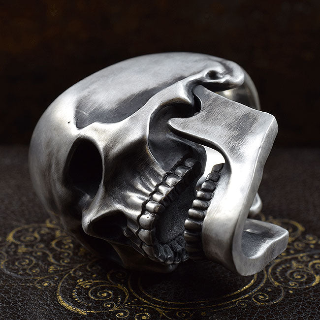 REQUIEM BURIAL SKULL RING SR-R027